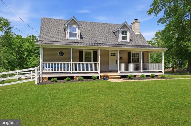Building Photo - 1682 Creek Rd