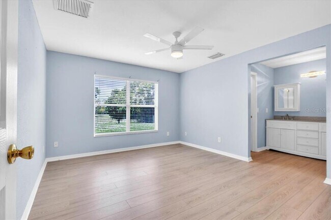 Building Photo - 1708 Blue Lake Cir