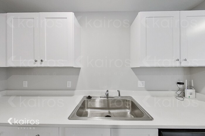 Building Photo - 158 Cottage Grove Rd