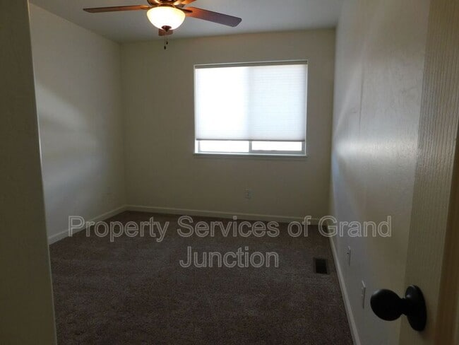 Building Photo - 657 Trinity Way