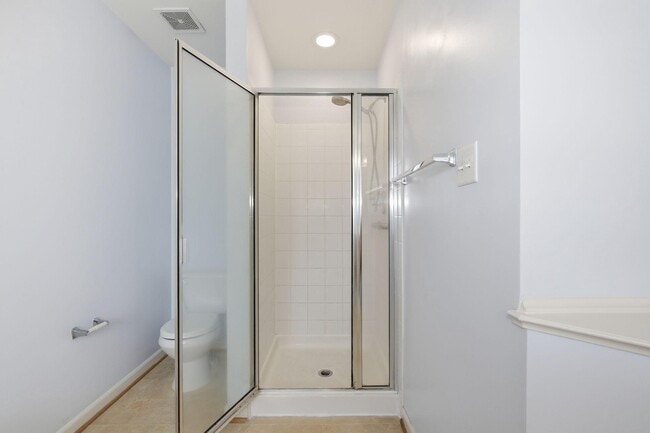 Building Photo - 20 Houser Dr