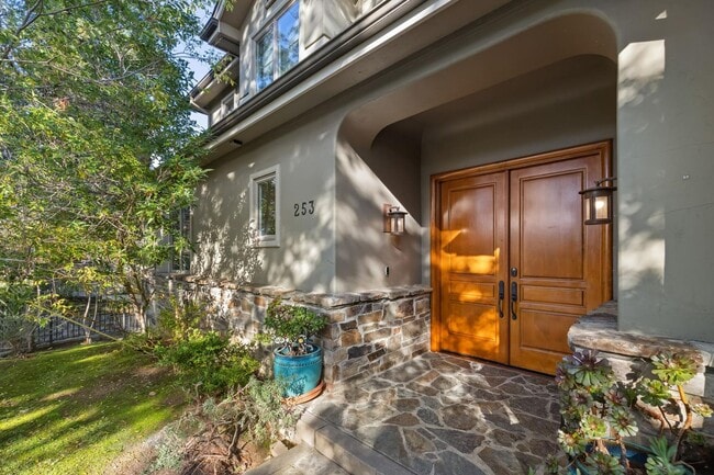 Building Photo - 7BR / 5.5BA Los Altos Home with Elevator, 3-Car Garage & EV Charging