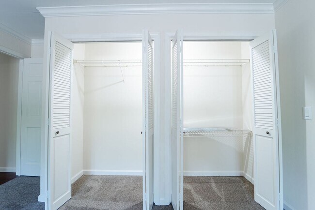 Building Photo - Charming 3 Bedroom, 2 Bathroom home! Call 501-922-9997 to set up a showing today!