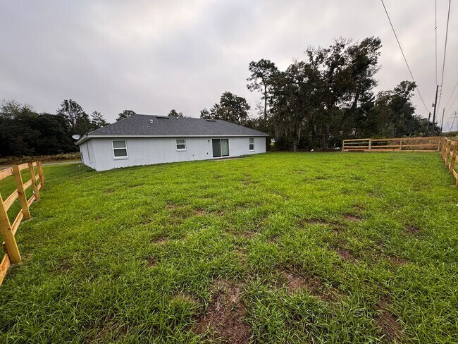Building Photo - 3BR/2BA Home in Marion Oaks – Spacious Lot...