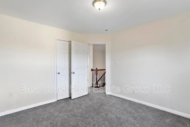 Building Photo - 116 Celadon Dr