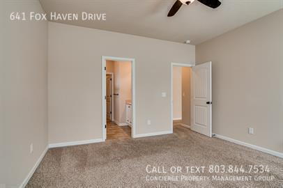 Building Photo - 641 Fox Haven Dr