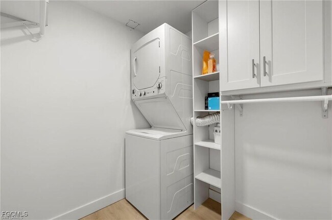 Building Photo - 503 Broad Ave S