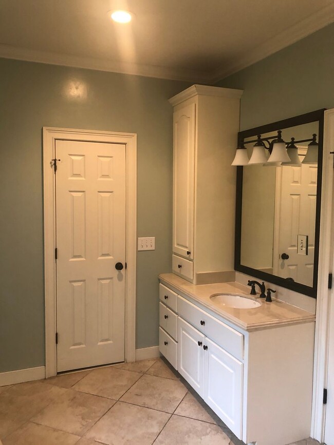 Building Photo - Mill Creek Subdivision