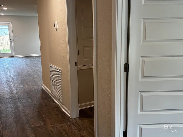 Building Photo - 13668 Logan Pl