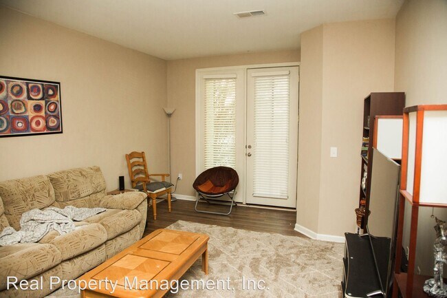 Building Photo - 1 br, 1 bath House - 760 Walker Sq, Apt #2C