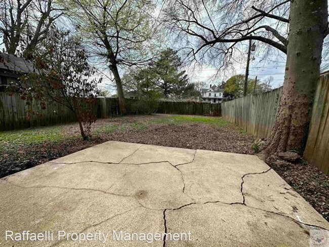 Building Photo - 3 br, 2 bath House - 1021 Locust St