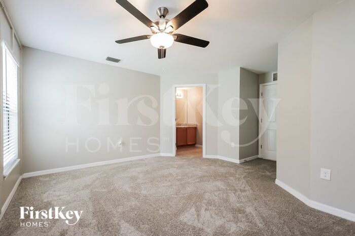 Building Photo - 354 Shadow Lakes Dr