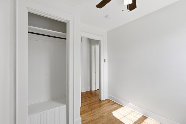 Building Photo - 240 Ridgewood Ave
