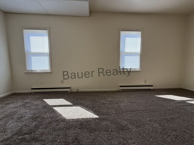 Building Photo - 1215 Cottage St