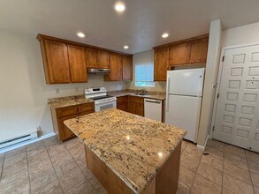 Building Photo - Beautiful Los Gatos Home with Huge Backyard! Coming Soon Available December 8th!