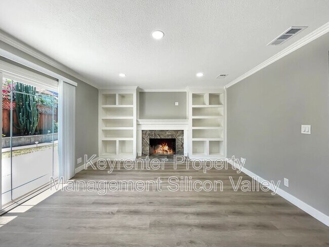 Building Photo - 1806 Blackmore Ct