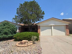 Building Photo - 11317 Baja Dr NE