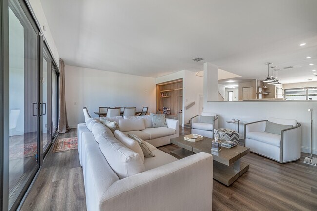 Building Photo - 2451 Presidential Way