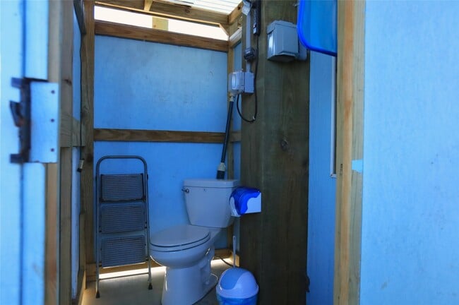 Building Photo - 131 Pieces of 8