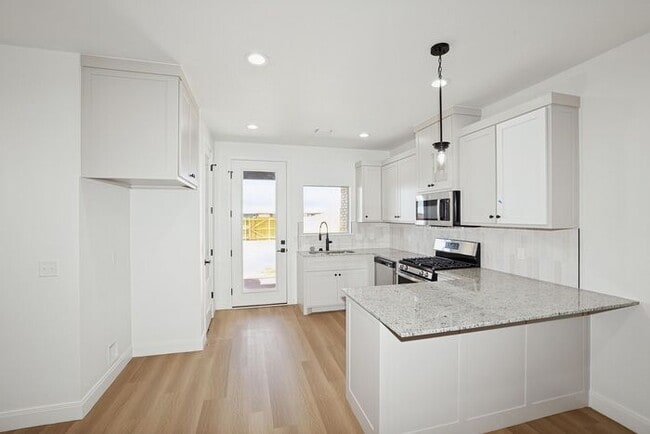 Building Photo - 10374 Tierra Santa Dr