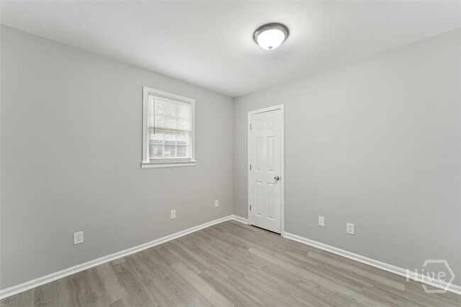 Building Photo - 2120 Bulloch St