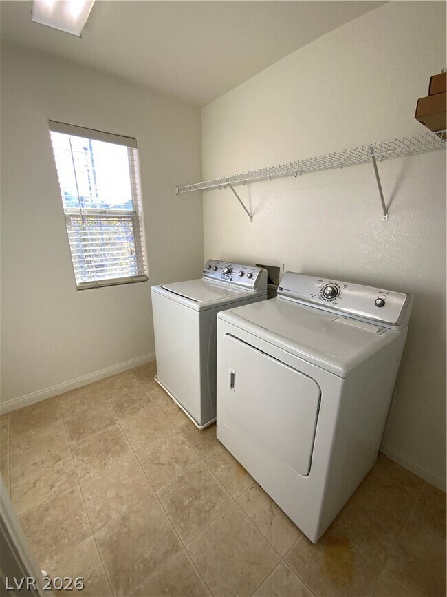 Building Photo - 9272 Weeping Water Ave