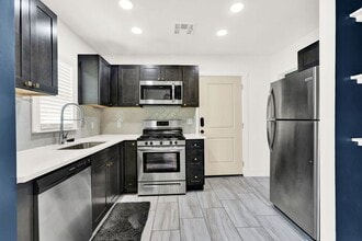 Building Photo - Lawn Care and Water Included! 3/1 Near TU!