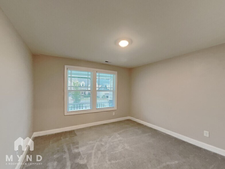 Building Photo - 1029 Airedale Trail