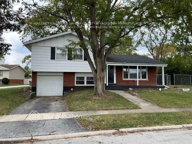 Building Photo - 3510 Maple Ln