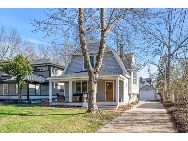 Primary Photo - 2168 1st St