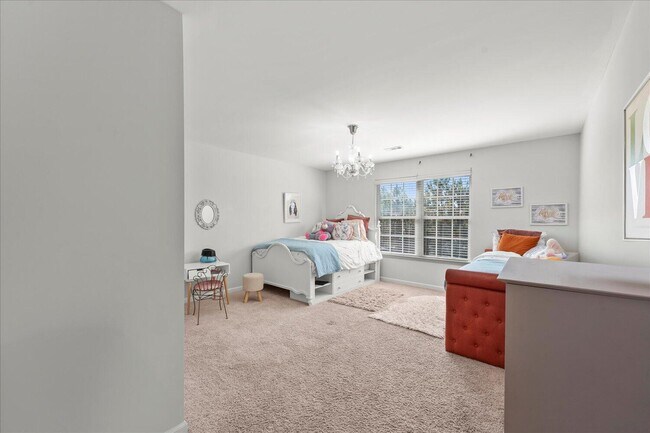 Building Photo - 5307 Bull St