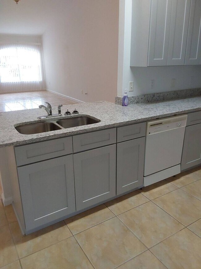 Building Photo - 21 Prospect Ln