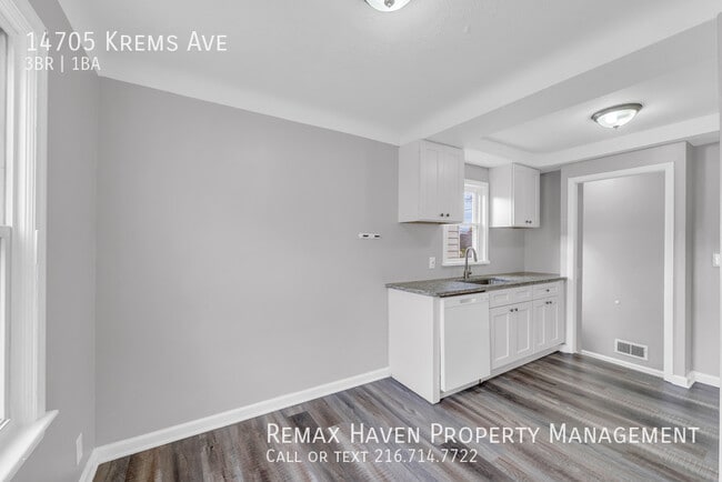 Building Photo - 14705 Krems Ave