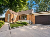 Building Photo - 6925 Elder Ct