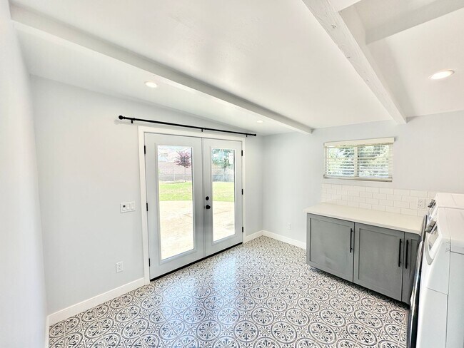 Building Photo - Beautifully Updated & Remodeled Single-Story Country Home with Detached Guest Home Unit on Gated ...