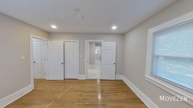 Building Photo - 7 Ratcale Ln