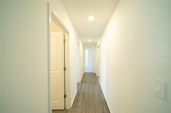Building Photo - 4757 SW 83rd Lp