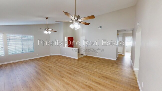 Building Photo - 12441 Kestrel St
