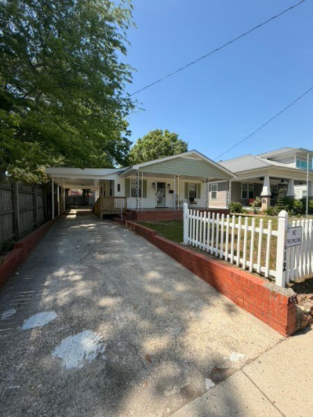 Building Photo - 412 S 5th St