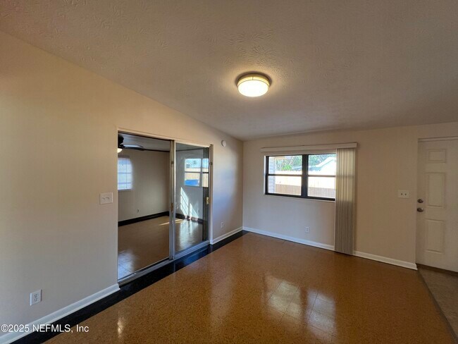 Building Photo - 11356 Renne Dr
