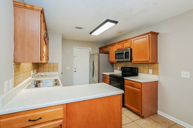 Building Photo - 7405 E Winchester Dr