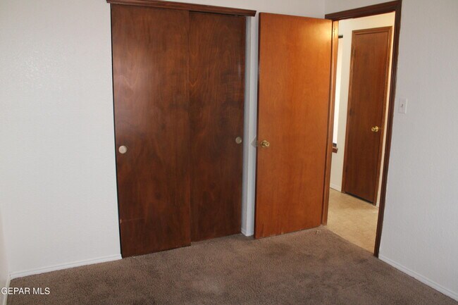 Building Photo - 1472 Sierra De Oro Dr