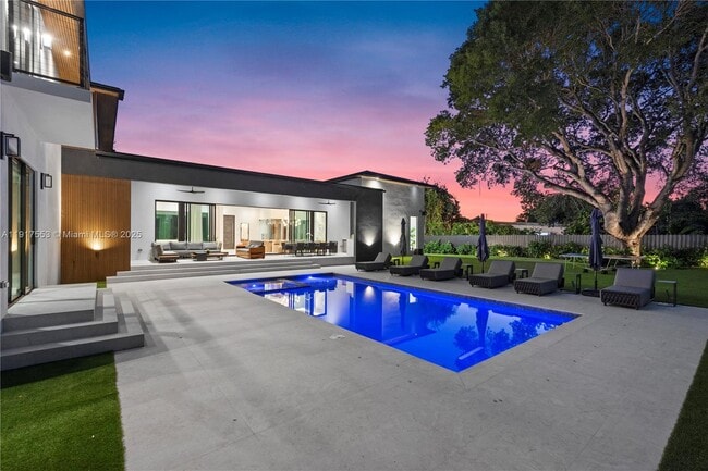 Building Photo - 1881 NE 196th Terrace