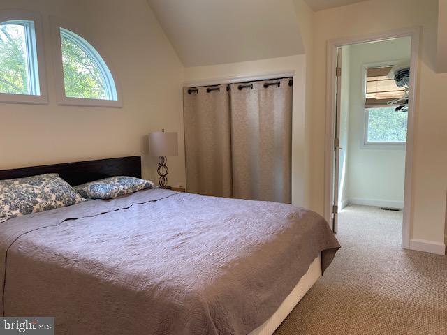 Building Photo - 1420 Riverside Dr