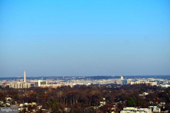 Building Photo - 3701 S George Mason Dr