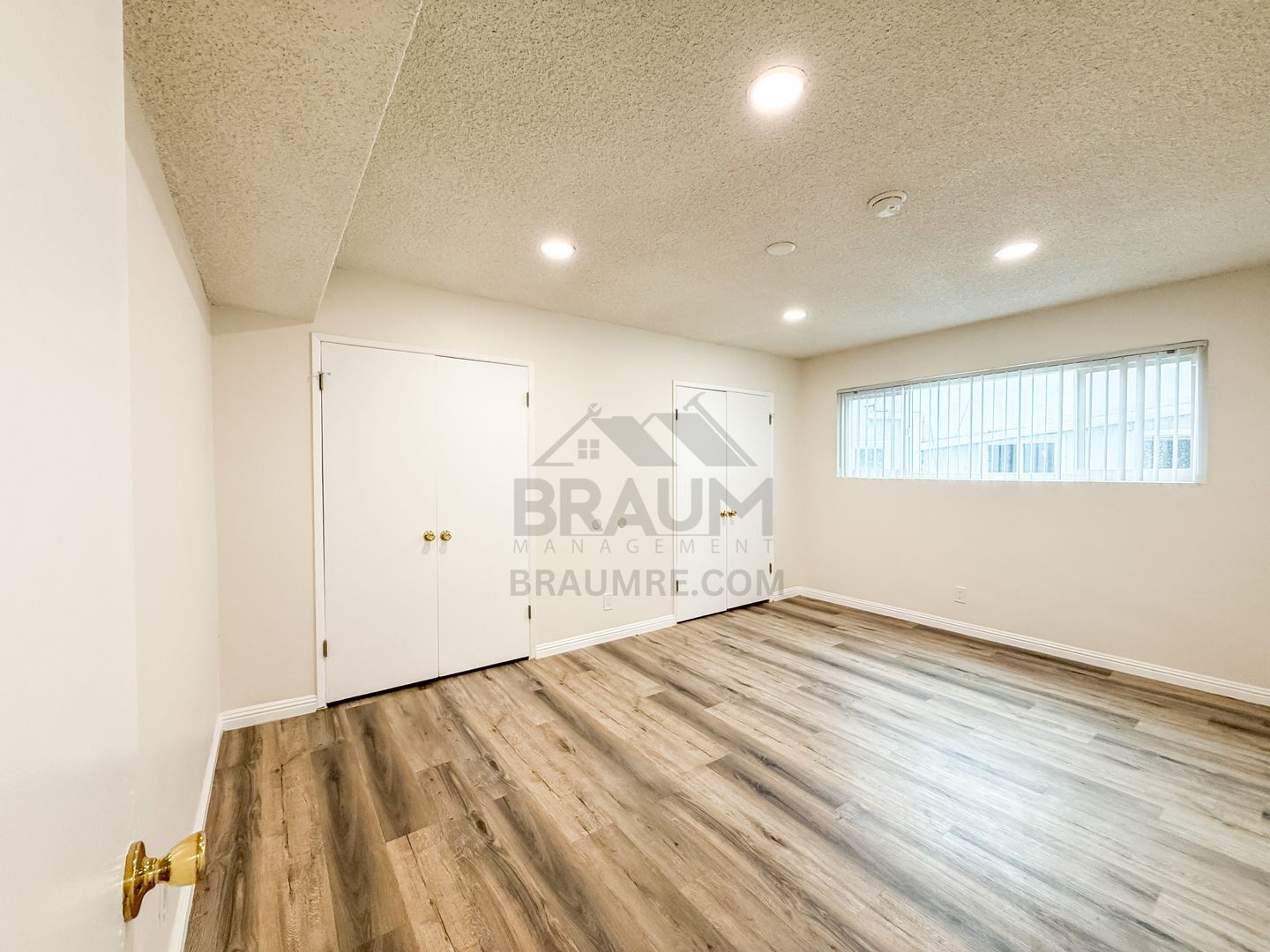 Building Photo - 6039 Whitsett Ave