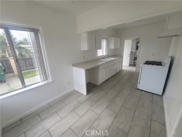 Building Photo - 545 N 2nd St