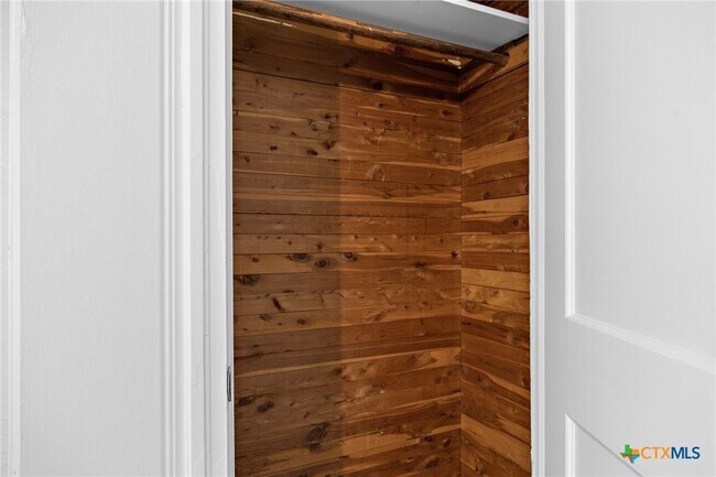 Building Photo - 1103 Bentwood Rd