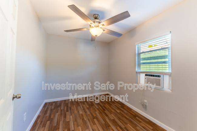 Building Photo - 821 39th St
