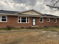 Building Photo - 217 Pine Dale Road